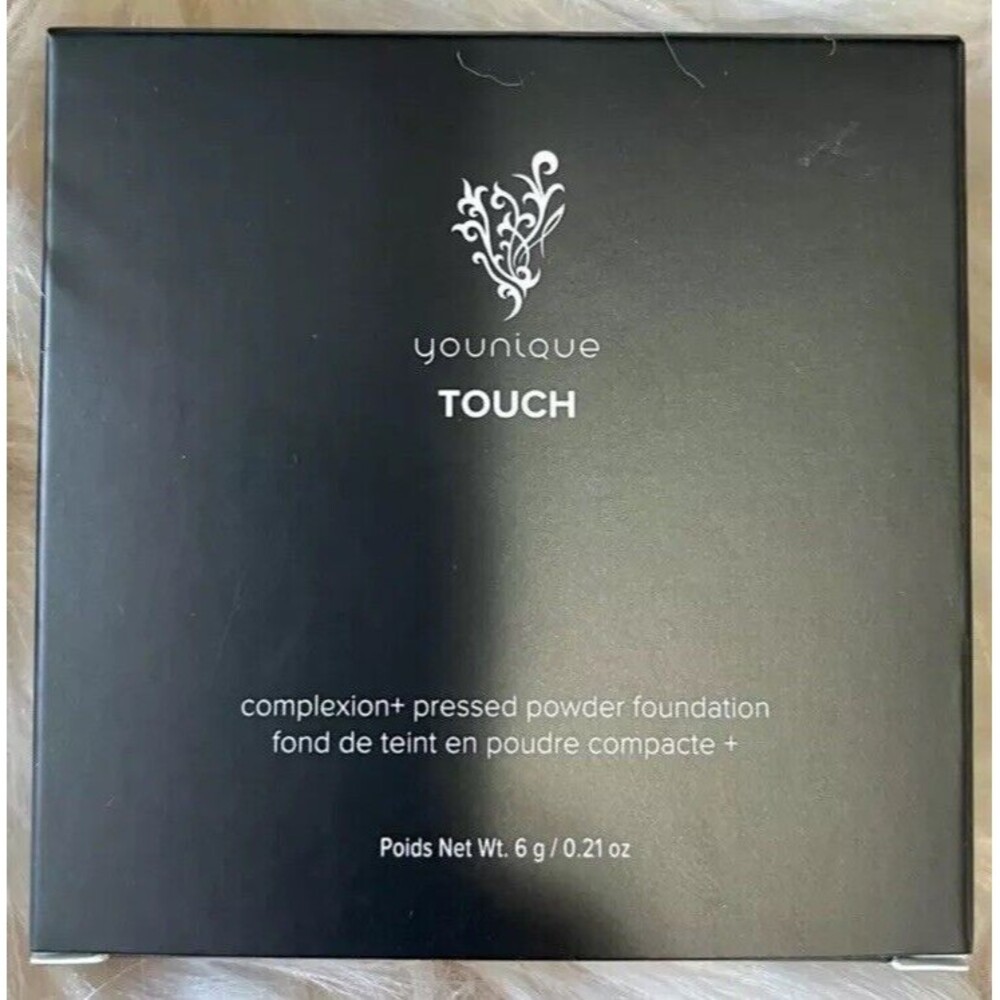 Younique  Complexion+ Pressed Powder Foundation  Chiffon New In Box